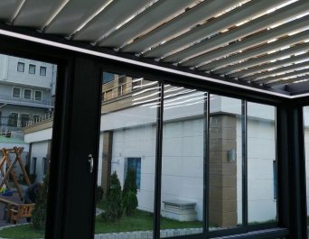 Tensa Hareketli Cam Sistemleri